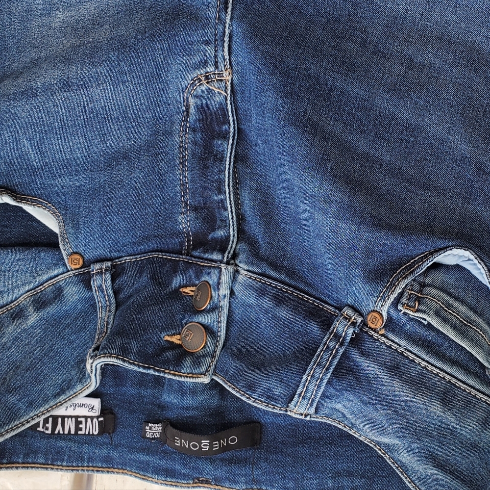 151 Jeans, Love My Fit Bombshell Fit size 10/30